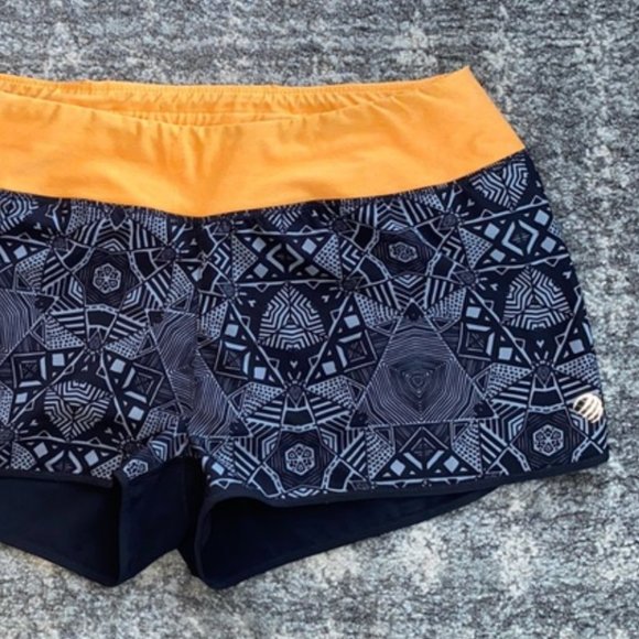 Women’s Gray & Orange MPG Athletic Shorts Large - Picture 4 of 4